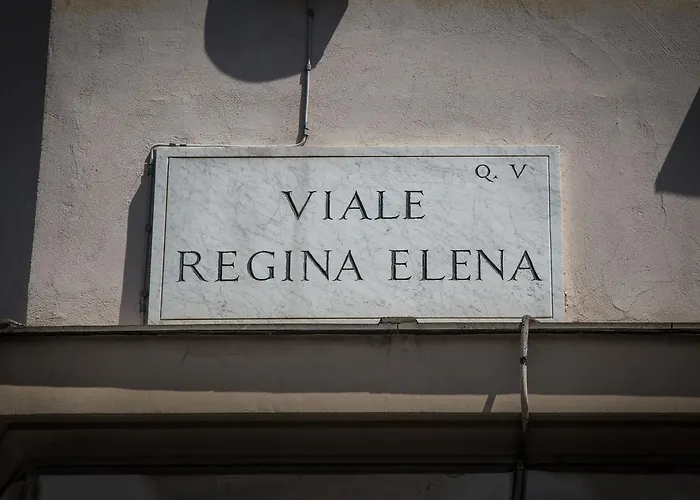 La Piazzetta Delle Regine Oda ve Kahvaltı 3*